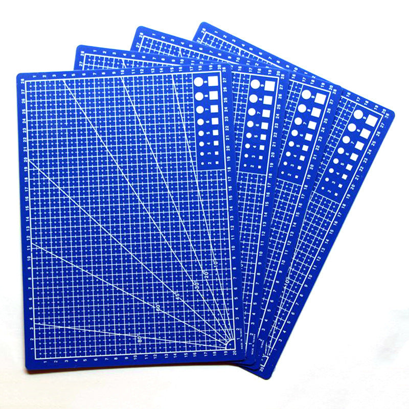 Plastic cutting pad A4 cutting board